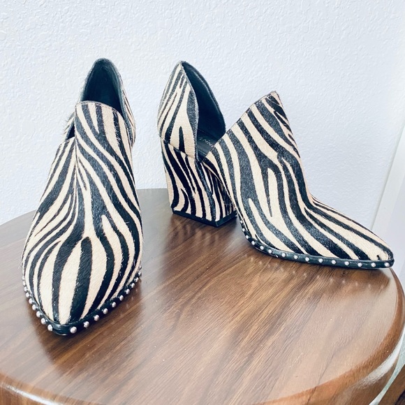 Gianni Bini Shoes - Gianni Bini Boho Zebra Studded Western Chunky Block Heel Point Toe Booties 5.5M